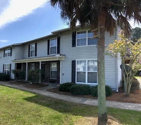 $1,100 | 2494 Etiwan Avenue, Unit B9, Charleston, SC 29414
