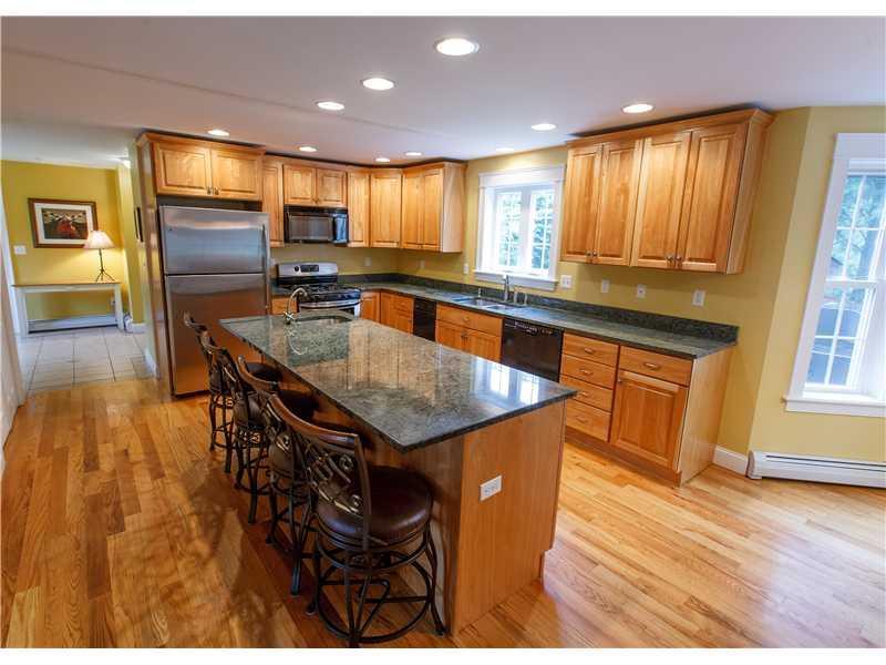 30 Fengler Road Scarborough, ME 04074 - Photo 5 of 27 Kitchen.