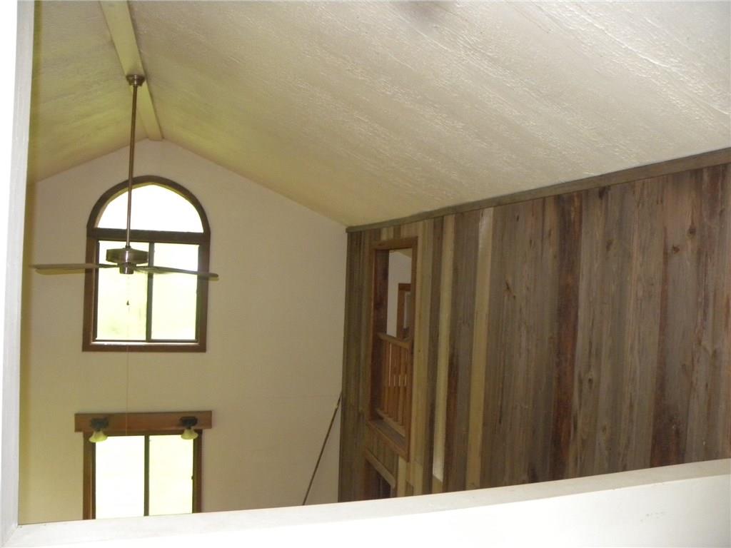 1768 Less Traveled Road Nashville, IN 47448 - Photo 11 of 21 Gallery Image 11