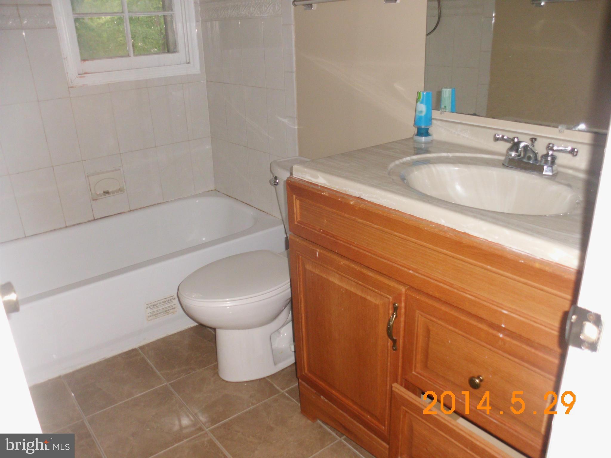8500 Chervil Road Lanham, MD 20706 - Photo 8 of 12 Bath