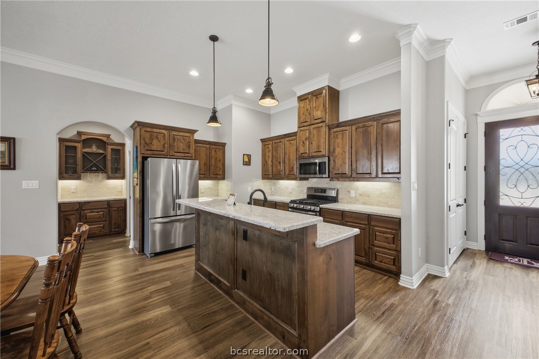 3114 Peterson Way Bryan, TX 77802 - Photo 5 of 35