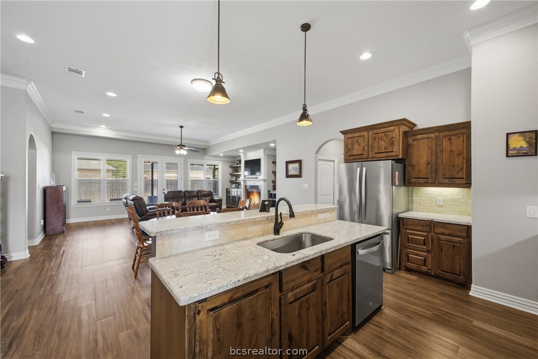 3114 Peterson Way Bryan, TX 77802 - Photo 8 of 35