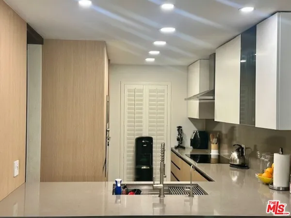 $5,200 | 7217 Marina Pacifica Drive, Long Beach, CA 90803