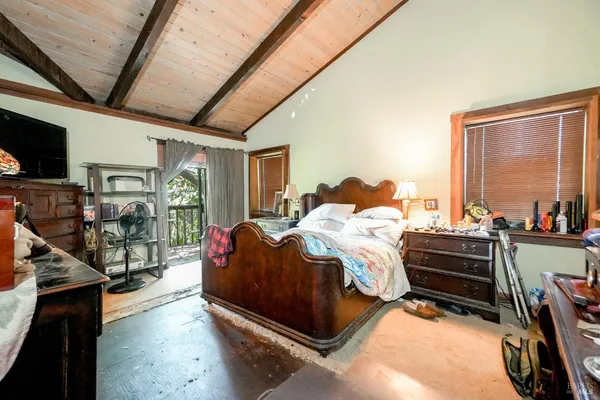 $1,095,000 | 21 Red Rock Way, San Rafael, CA 94903