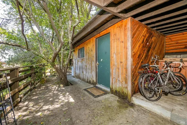 $1,095,000 | 21 Red Rock Way, San Rafael, CA 94903
