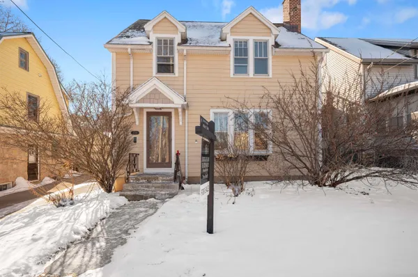 $609,500 | 2725 Kendall Avenue, Madison, WI 53705
