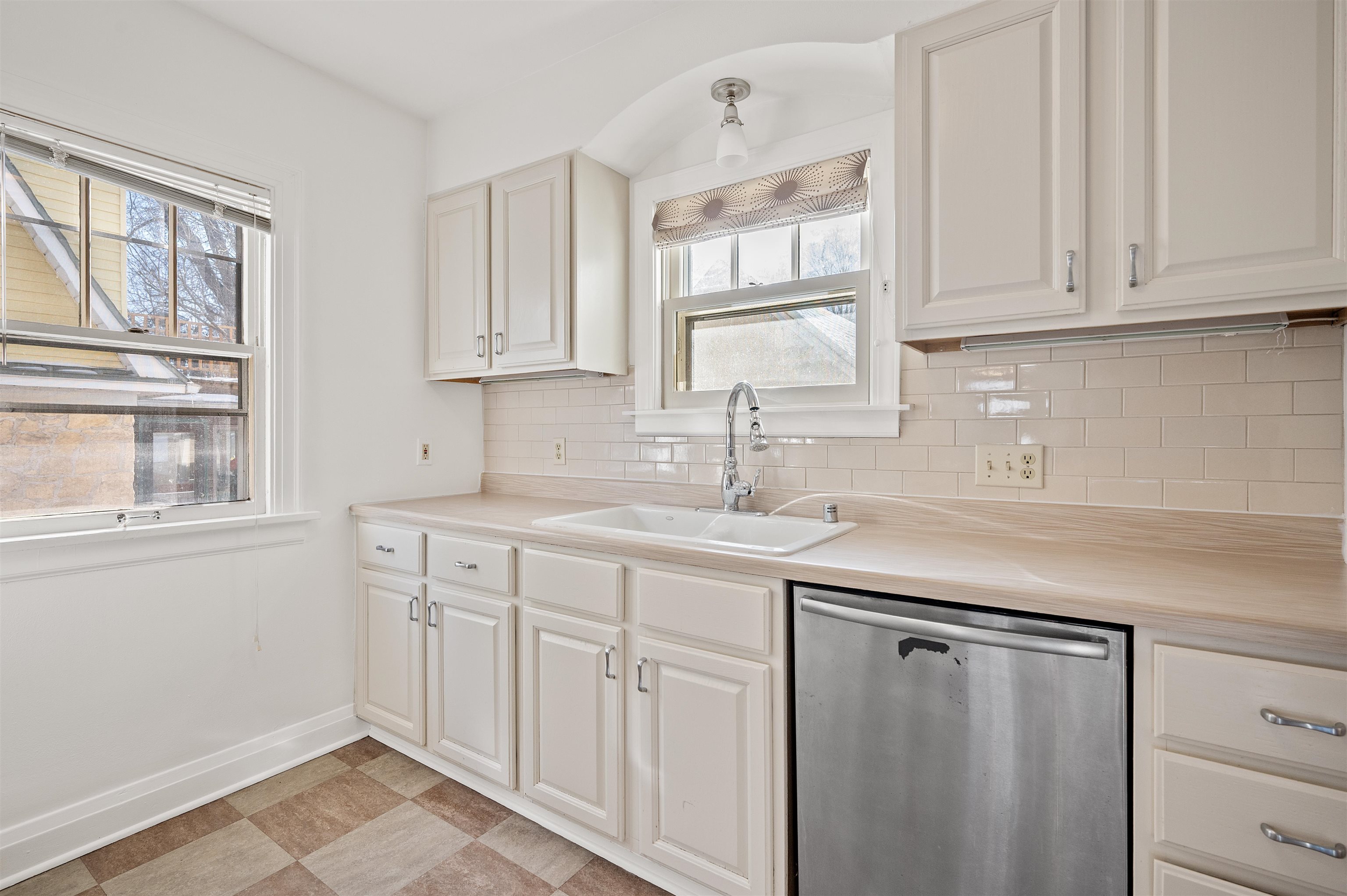 2725 Kendall Avenue Madison, WI 53705 - Photo 17 of 34