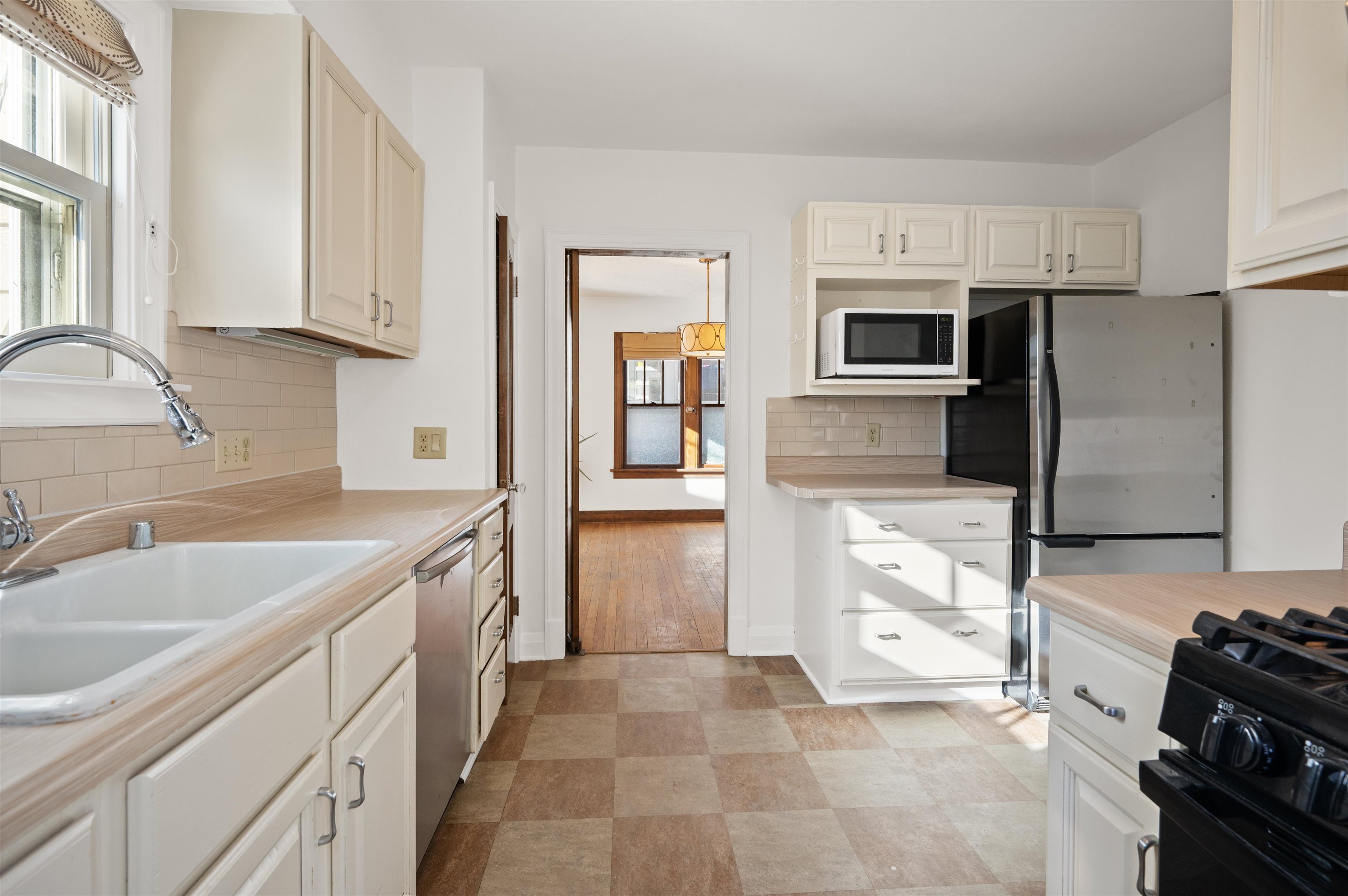2725 Kendall Avenue Madison, WI 53705 - Photo 18 of 34