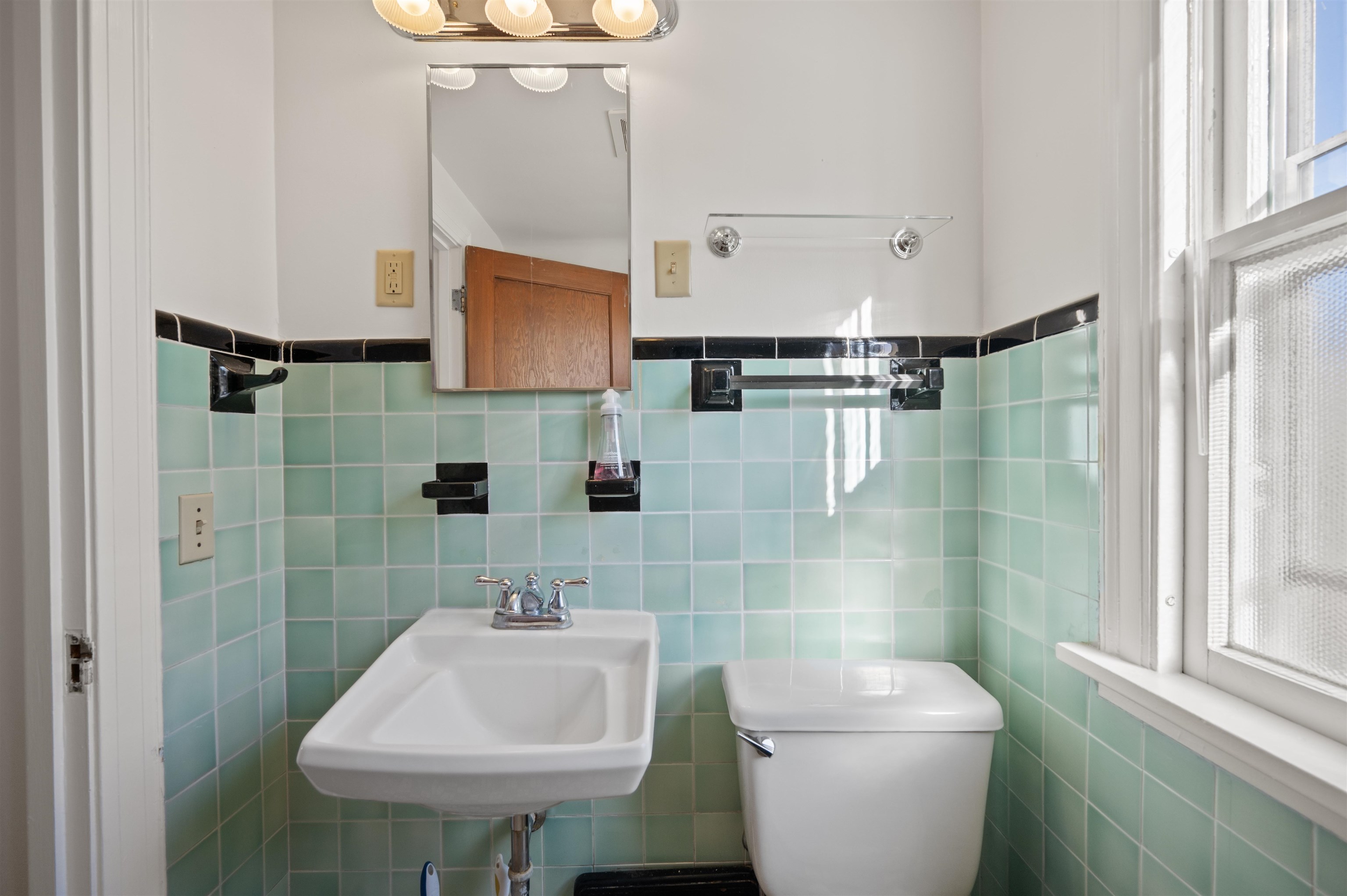2725 Kendall Avenue Madison, WI 53705 - Photo 26 of 34