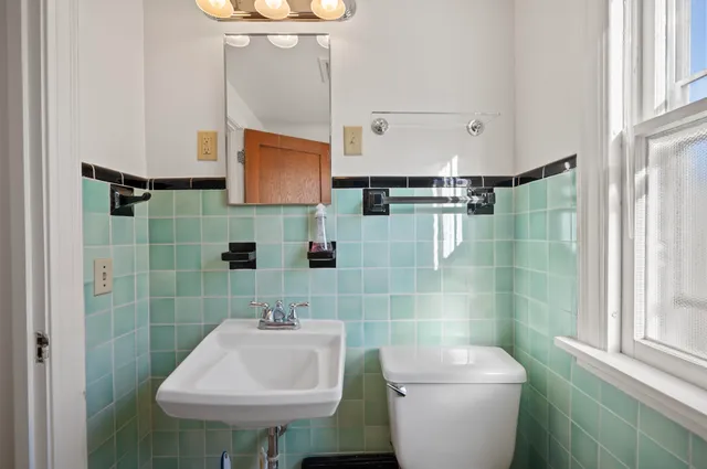 $629,900 | 2725 Kendall Avenue, Madison, WI 53705