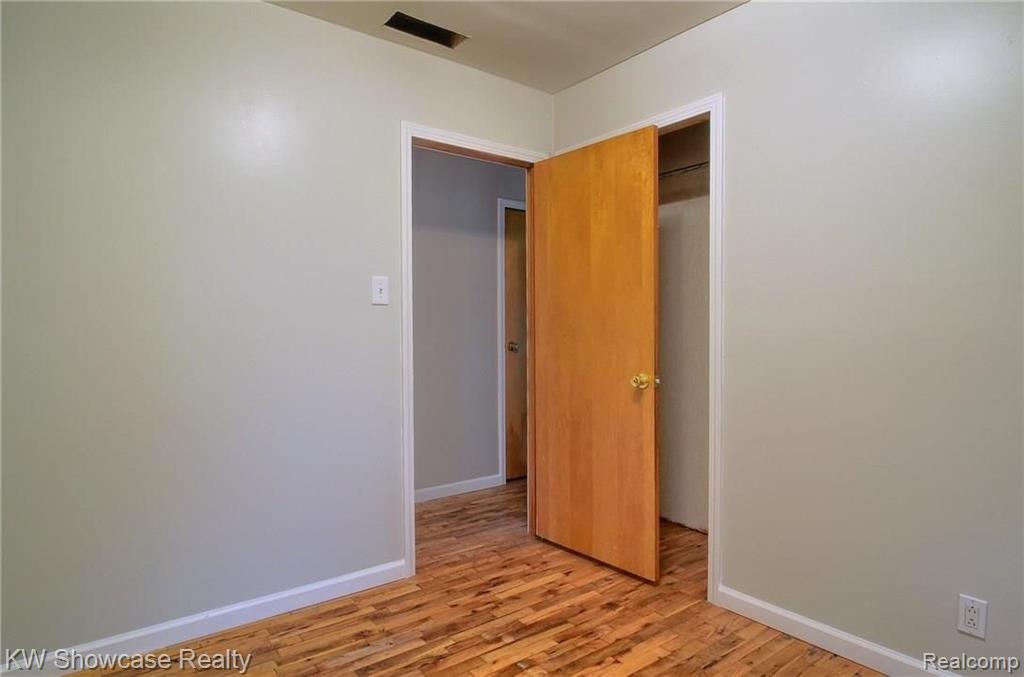 1630 School Road Rochester Hills, MI 48307 - Photo 17 of 26