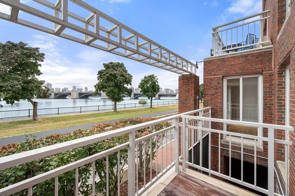 $10,500 | 75-83 Cambridge Parkway, Unit 101, Cambridge, MA 02142