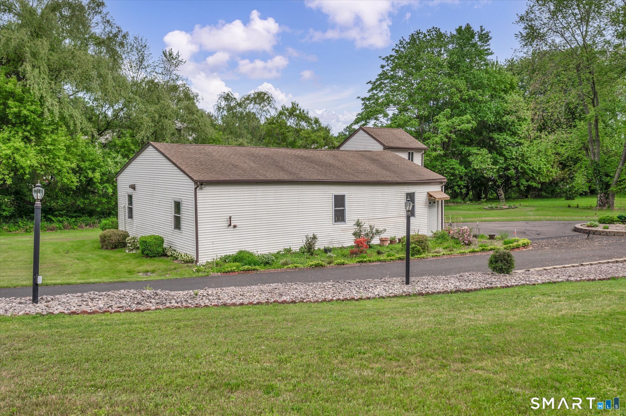 18 Grantham Road Wallingford, CT 06492 - Photo 37 of 40