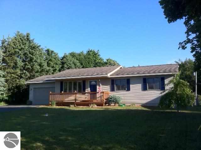 4817 Silver Pines Road Traverse City, MI 49685 - Photo 1 of 12 1747683.JPG