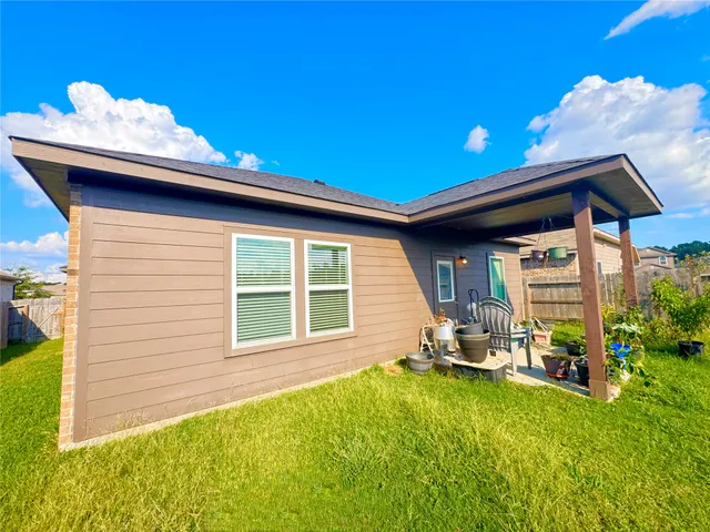 $2,300 | 14211 Alberta Spruce Lane, Crosby, TX 77532