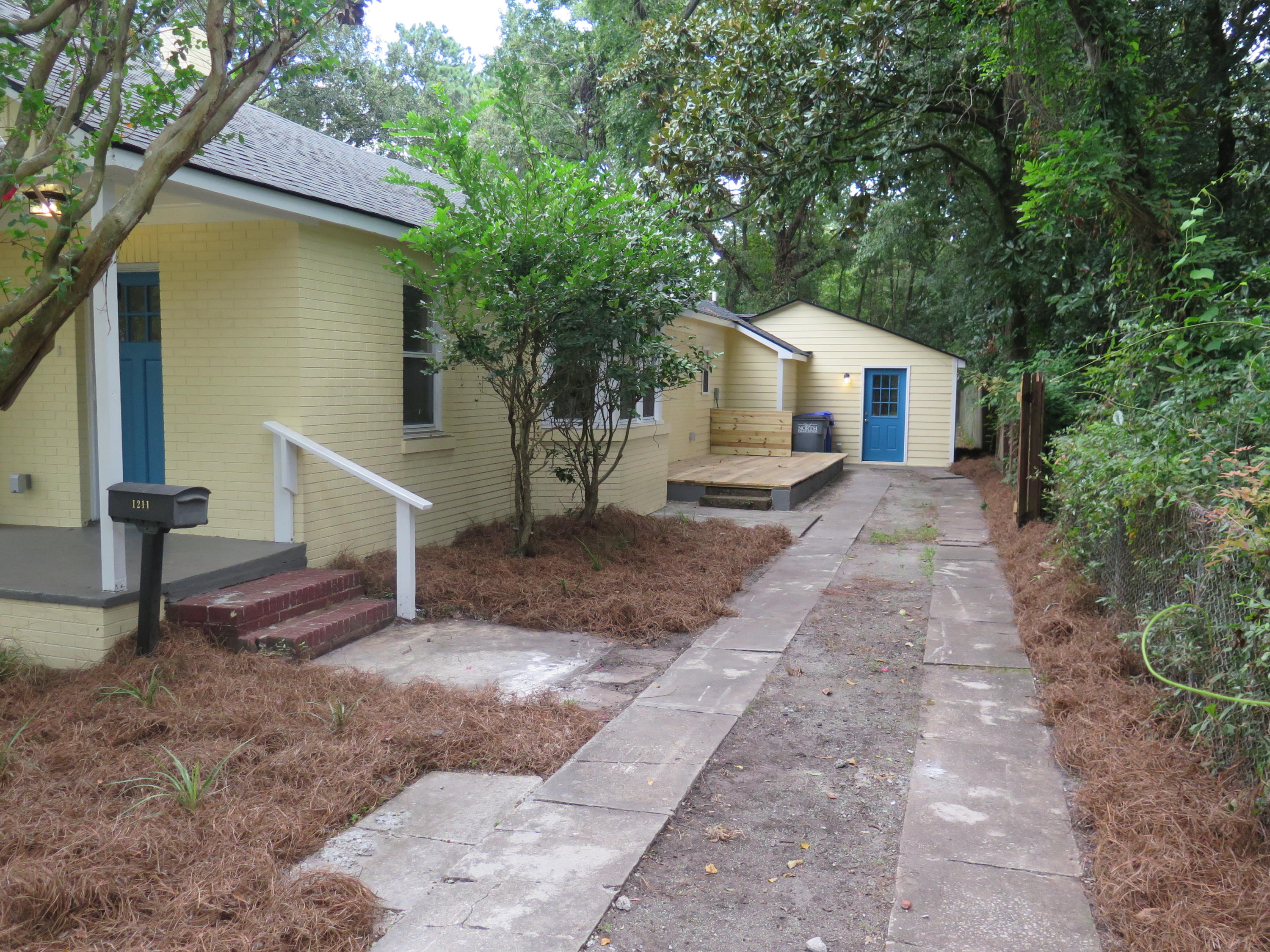 1211 Chesterfield Road North Charleston, SC 29405 - Photo 4 of 36 IMG_2721