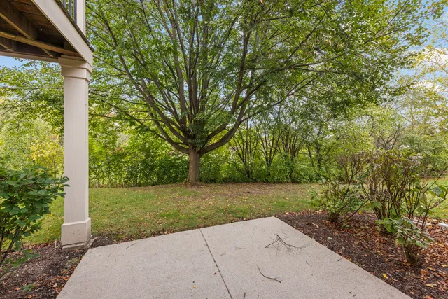 $315,000 | 30-w012 Mayfair Court, Warrenville, IL 60555