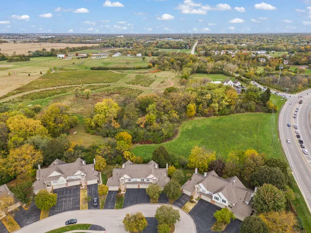 $315,000 | 30-w012 Mayfair Court, Warrenville, IL 60555