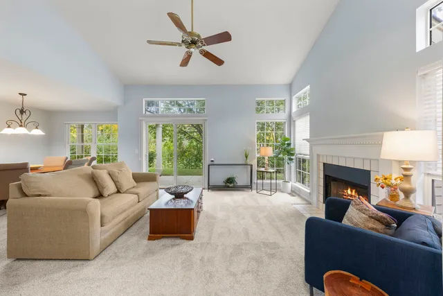 $315,000 | 30-w012 Mayfair Court, Warrenville, IL 60555