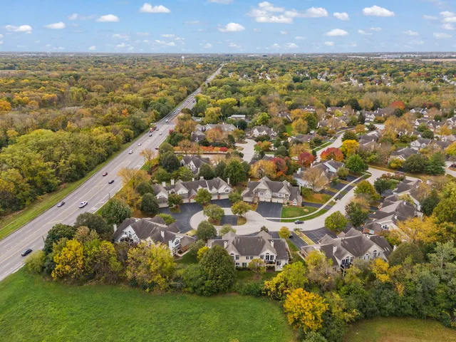 $315,000 | 30-w012 Mayfair Court, Warrenville, IL 60555