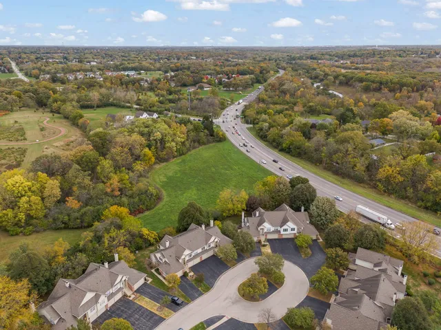 $315,000 | 30-w012 Mayfair Court, Warrenville, IL 60555