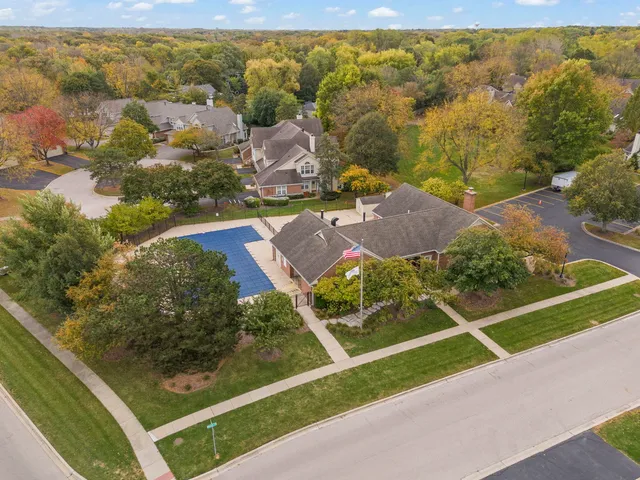 $315,000 | 30-w012 Mayfair Court, Warrenville, IL 60555