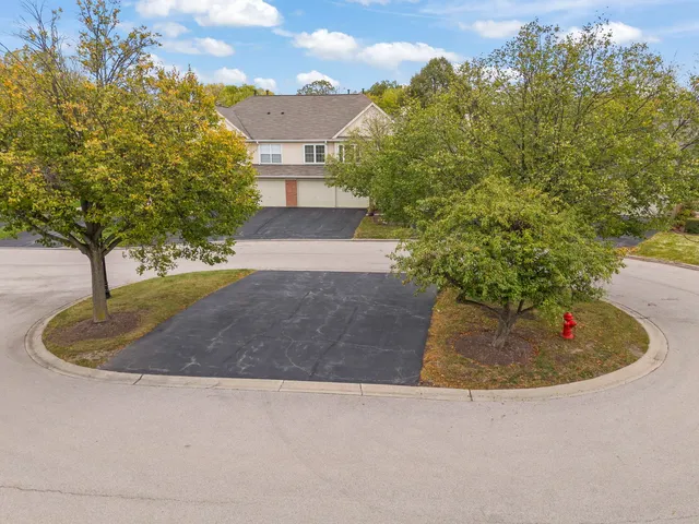 $315,000 | 30-w012 Mayfair Court, Warrenville, IL 60555