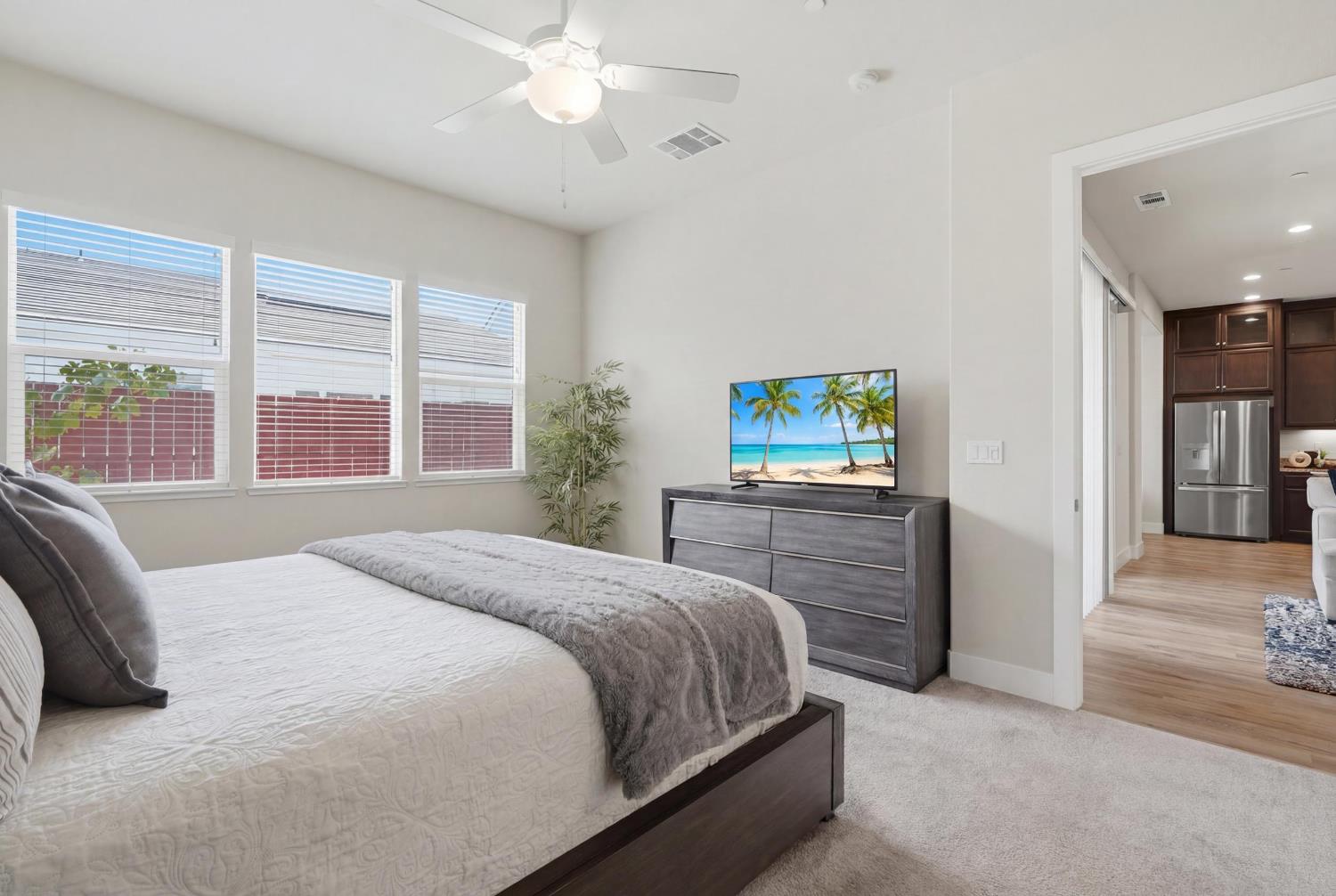 2466 Paramount Lane Manteca, CA 95337 - Photo 13 of 36