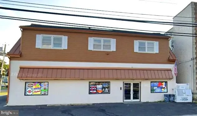 $1,800 | 210 White Horse Pike, Oaklyn, NJ 08107