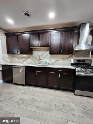 $1,800 | 210 White Horse Pike, Oaklyn, NJ 08107