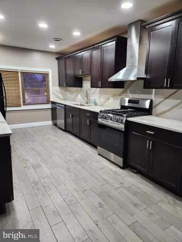 $1,800 | 210 White Horse Pike, Oaklyn, NJ 08107