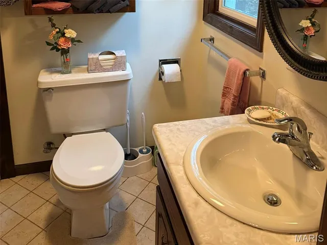 $650,000 | 111 Hwy Bb, Iberia, MO 65486