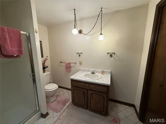 $650,000 | 111 Hwy Bb, Iberia, MO 65486