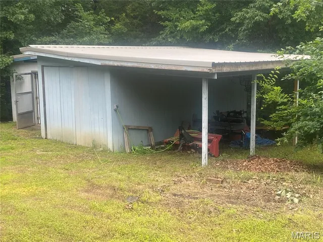 $650,000 | 111 Hwy Bb, Iberia, MO 65486