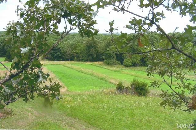 $650,000 | 111 Hwy Bb, Iberia, MO 65486