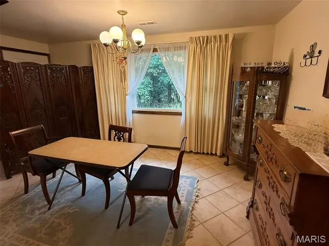 $650,000 | 111 Hwy Bb, Iberia, MO 65486