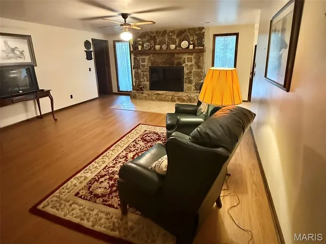 $650,000 | 111 Hwy Bb, Iberia, MO 65486