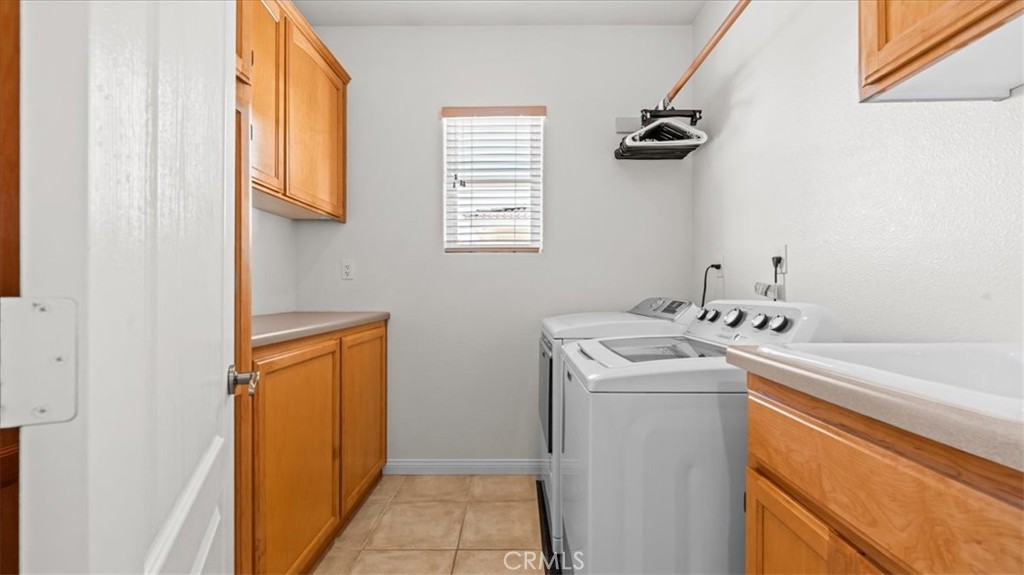 6976 Cataba Road Oak Hills, CA 92344 - Photo 27 of 47