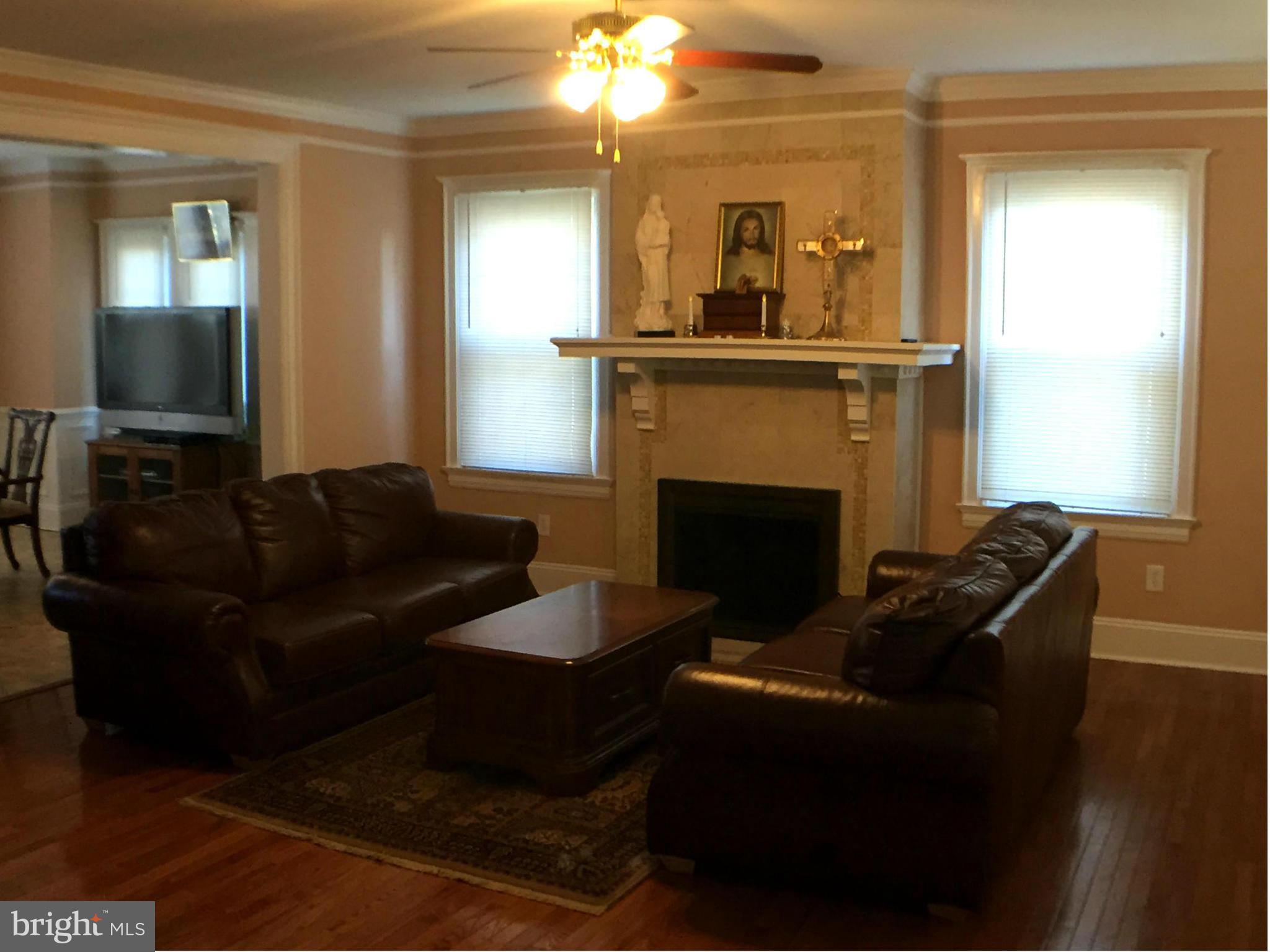 1419 Decatur Street Northwest Washington, DC 20011 - Photo 8 of 29 Living Room