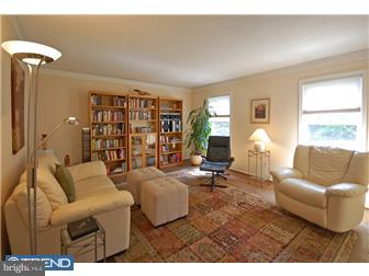 411 Timber Circle Wayne, PA 19087 - Photo 4 of 12 Living Room