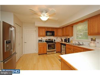 411 Timber Circle Wayne, PA 19087 - Photo 6 of 12 Kitchen
