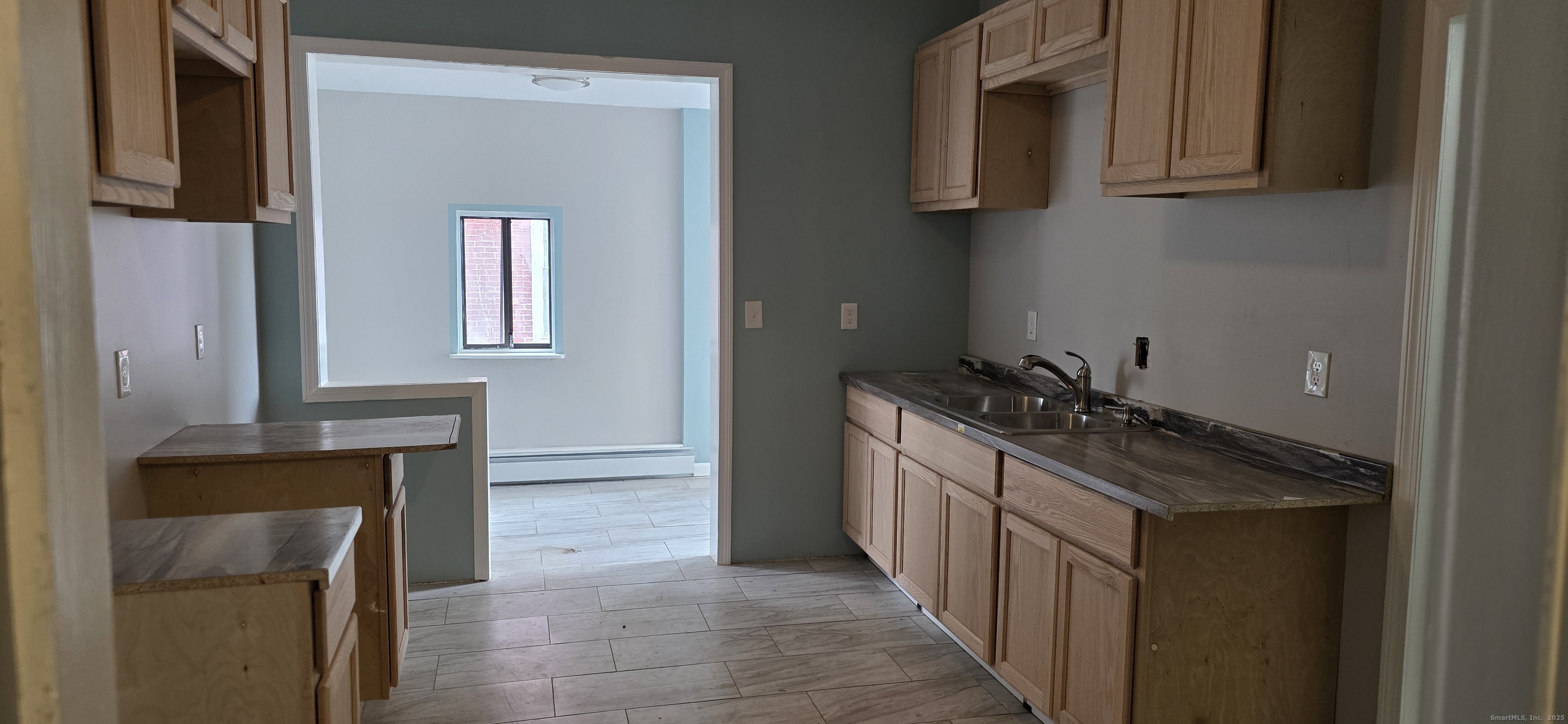 47 Williams Street Hartford, CT 06120 - Photo 6 of 18