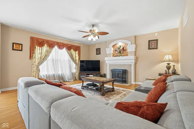 $785,000 | 12786 Tuscany Boulevard, Carmel, IN 46032