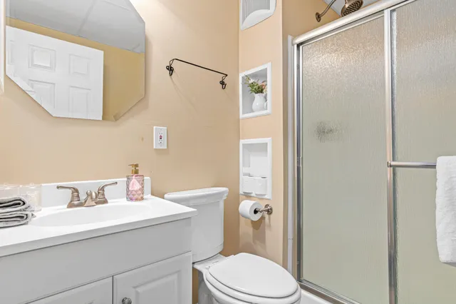 $685,000 | 6995 Timber Ridge Drive South, Cottage Grove, MN 55016