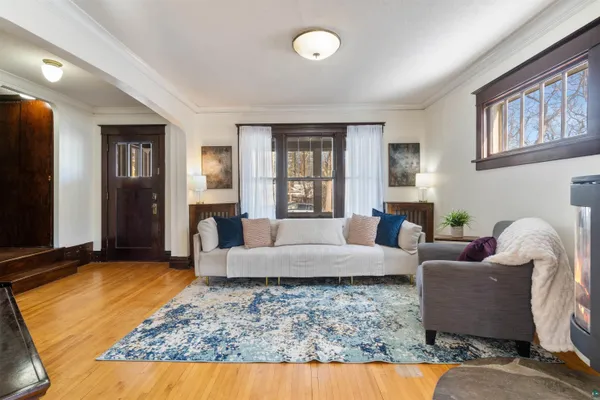 $359,900 | 815 Grandview Avenue, Duluth, MN 55812