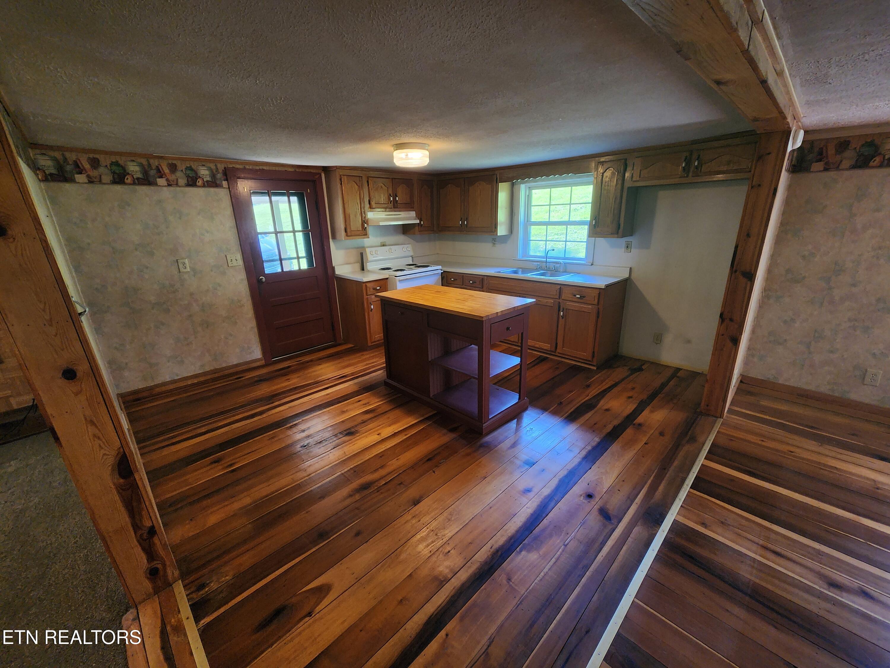 835 Nance Road Rutledge, TN 37861 - Photo 16 of 29 20250913_103647