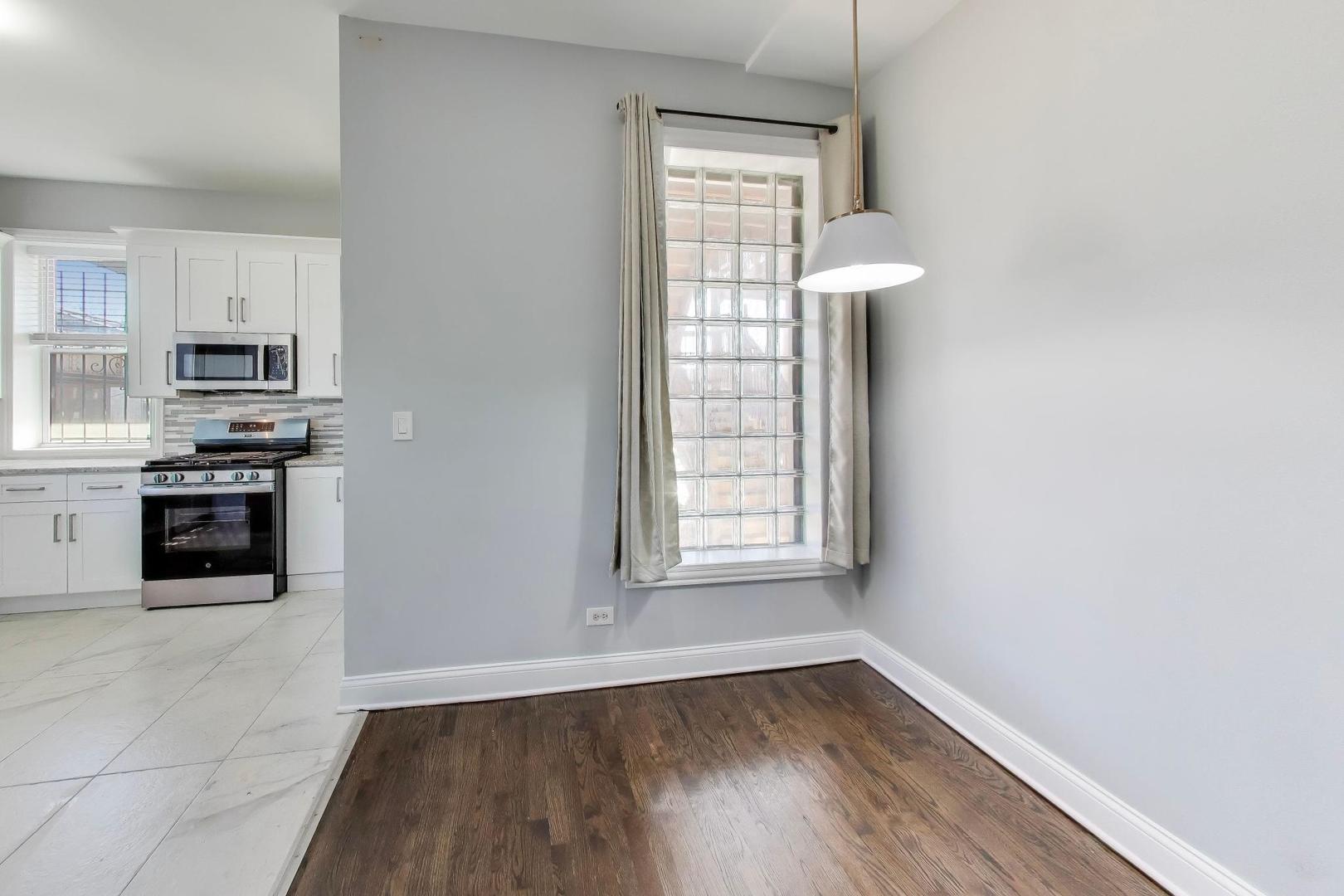 313 East 60th Street, Unit 1 Chicago, IL 60637 - Photo 19 of 49