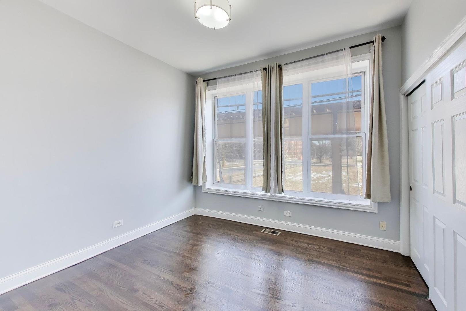 313 East 60th Street, Unit 1 Chicago, IL 60637 - Photo 21 of 49