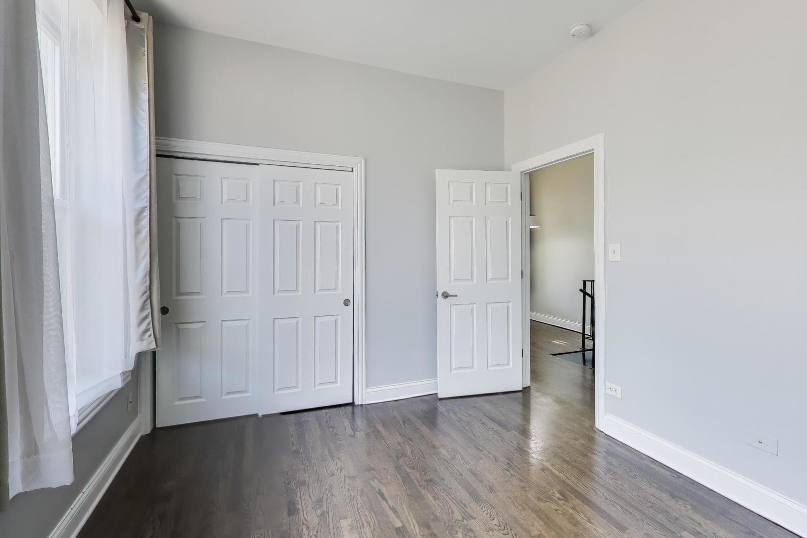 313 East 60th Street, Unit 1 Chicago, IL 60637 - Photo 23 of 49
