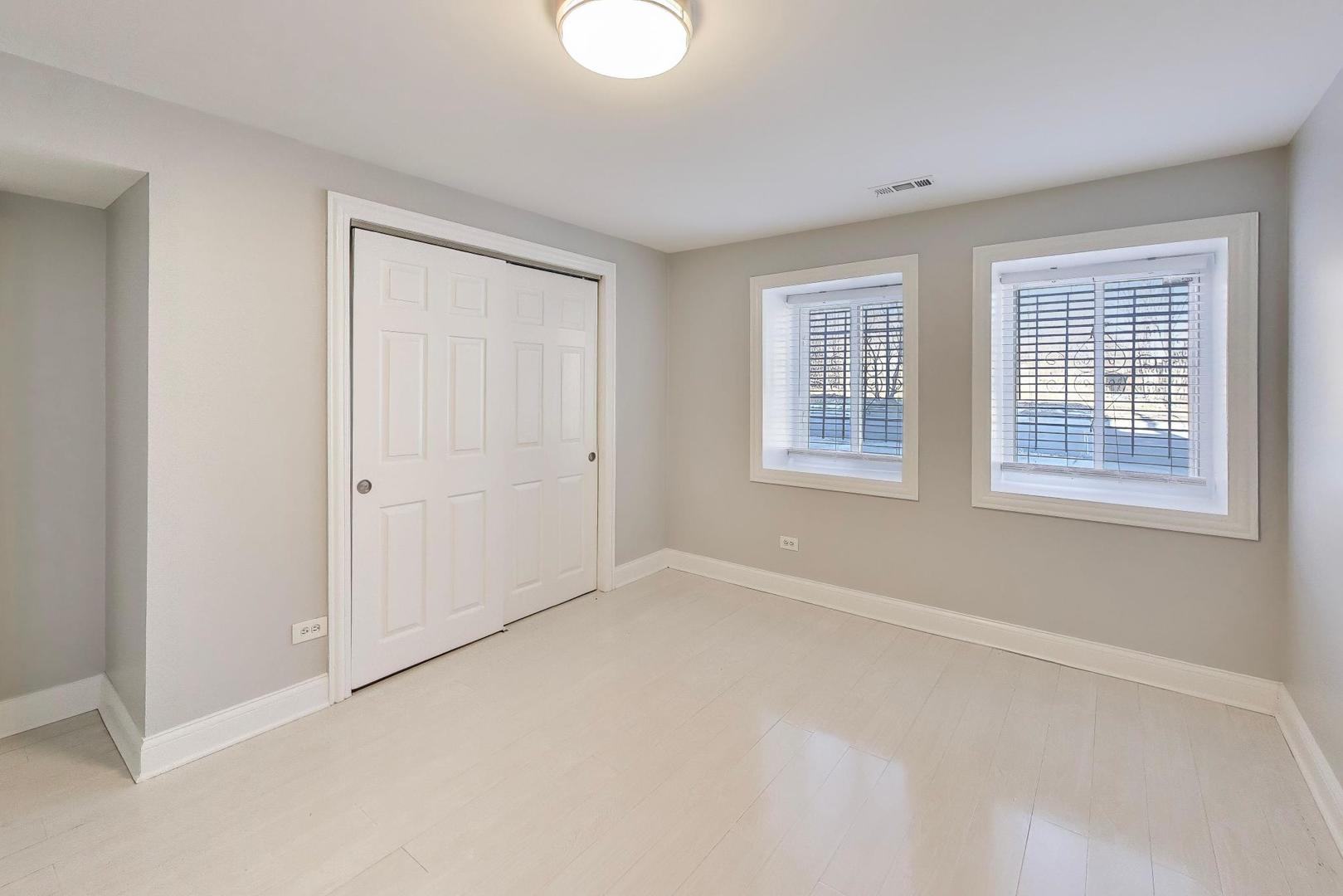 313 East 60th Street, Unit 1 Chicago, IL 60637 - Photo 33 of 49